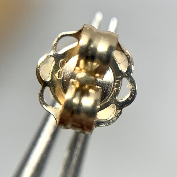 14K Gold Small 5mm Heart Stud Earrings - Picture 6 of 8